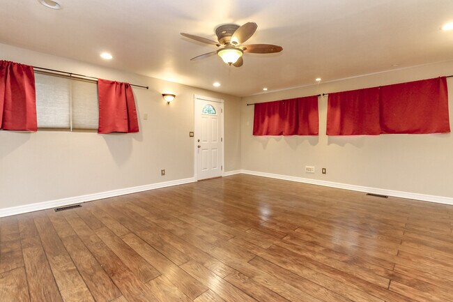 Foto del edificio - 7414 21st St W