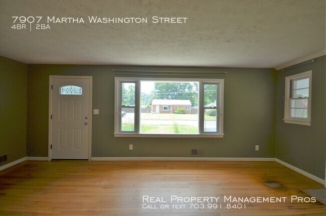 Building Photo - Recently Renovated SFH in Alexandria!