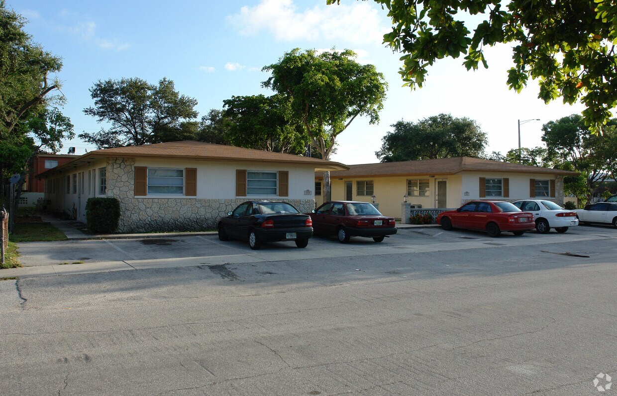 Primary Photo - 505-507 SE 16th Ct