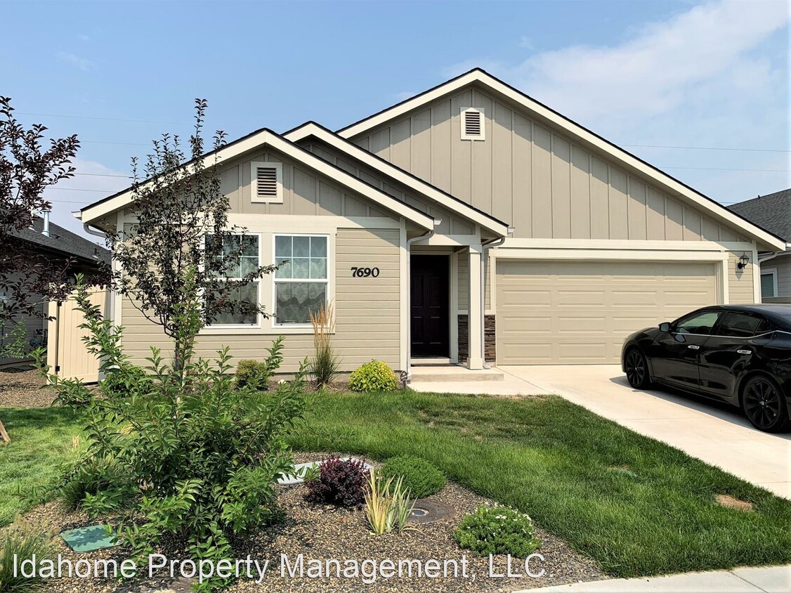 4 br, 2 bath House 7690 E Brigade Dr House Rental in Nampa, ID