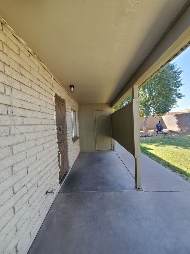 Foto del edificio - Apache Road Apartments