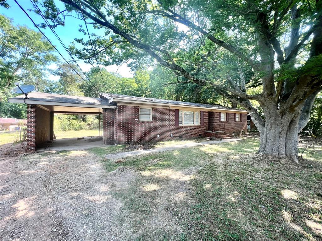 810 W Osceola St, Wetumpka, AL 36092 House for Rent in Wetumpka, AL