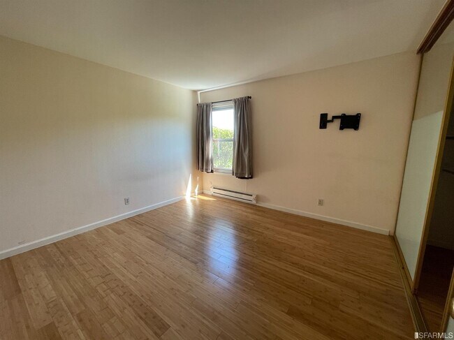 Building Photo - 233 Boardwalk Ave