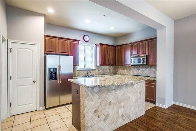 13900 Noel Rd Dallas Tx 75240 Townhouse For Rent In Dallas Tx