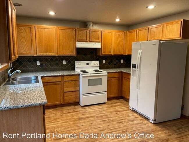 Foto del edificio - 3 br, 2 bath House - 6424 SE 83rd Ave