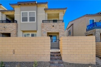 Building Photo - 3290 Vasco Fls Ave