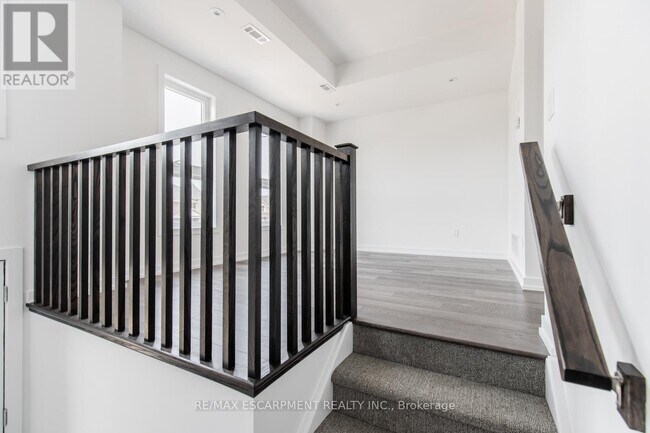 Photo du bâtiment - 199 Burke St