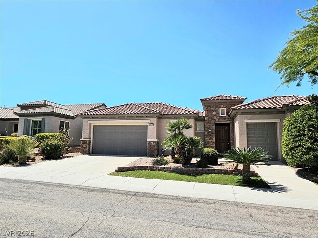 Foto del edificio - 2139 Twin Falls Dr