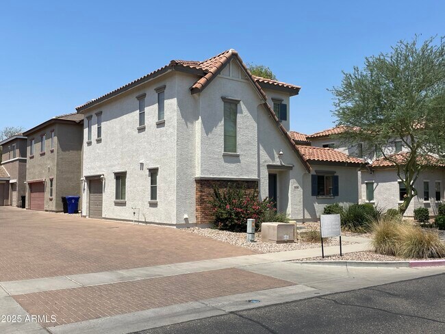 Foto del edificio - 14240 W Country Gables Dr