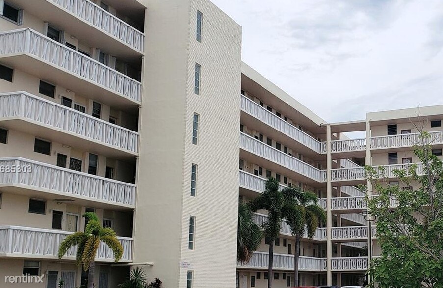 1 br, 1.5 bath - 2949 Point East Dr - 1 br, 1.5 bath  - 2949 Point East Dr