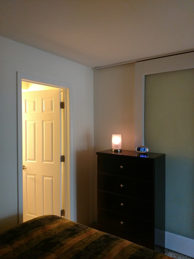 Foto del edificio - 1004 N Plum Grove Rd