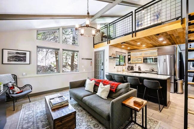 Building Photo - 1237 CO-103