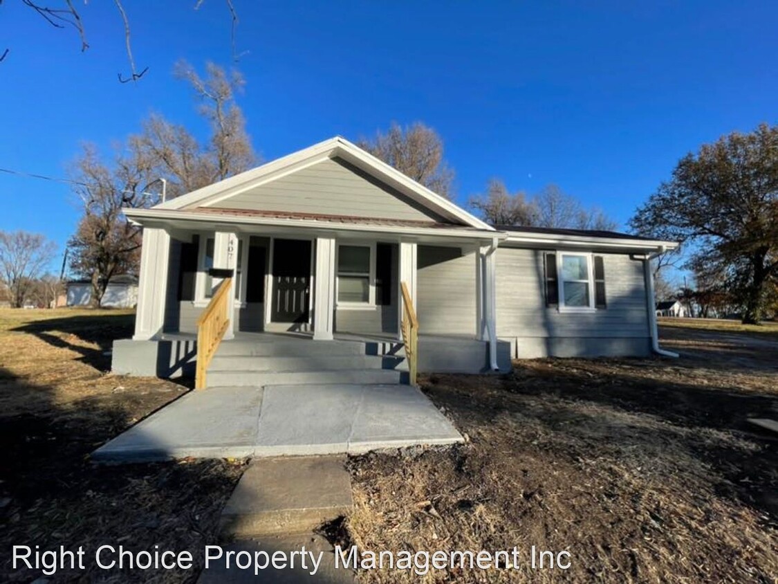 Primary Photo - 3 br, 2 bath House - 407 Forrest St