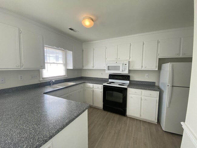 Photo - 3806 D1 Sterling Pointe Dr-1 Townhome