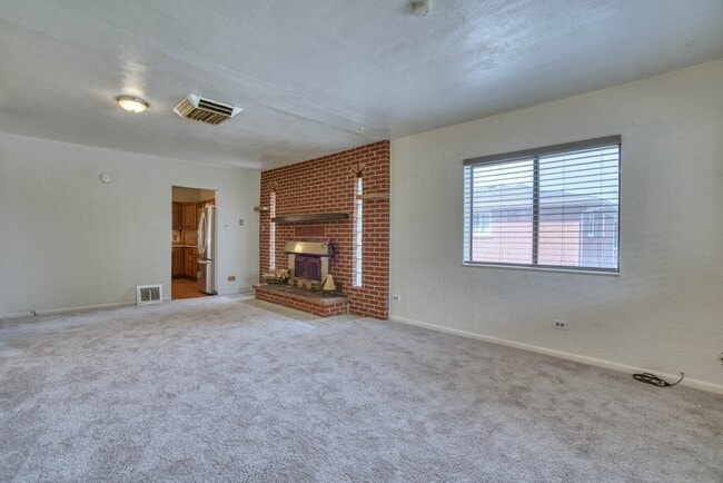 Photo - 330 2nd St House