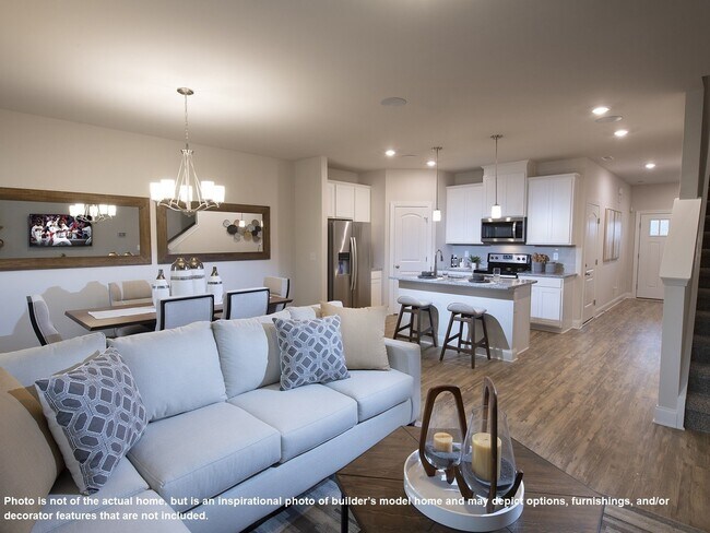 Foto del edificio - Townhome in West End Station is waiting fo...