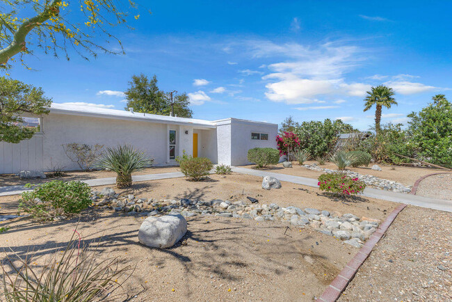 Building Photo - 2783 N Cerritos Rd