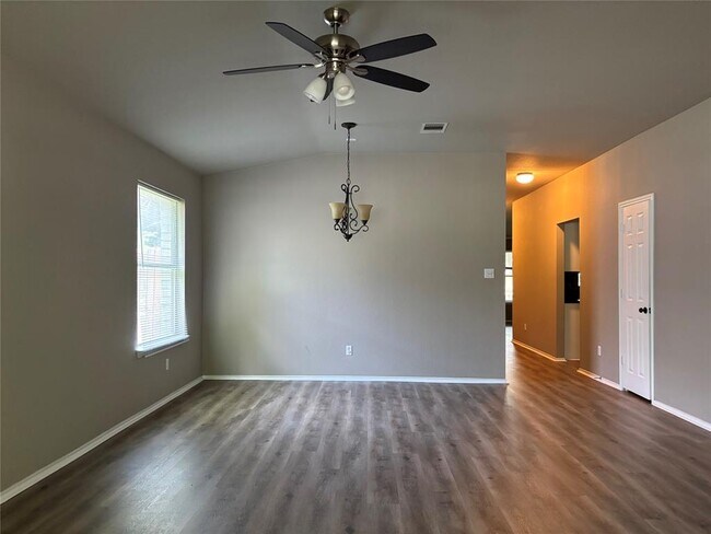 Foto del edificio - 2511 Vernell Way