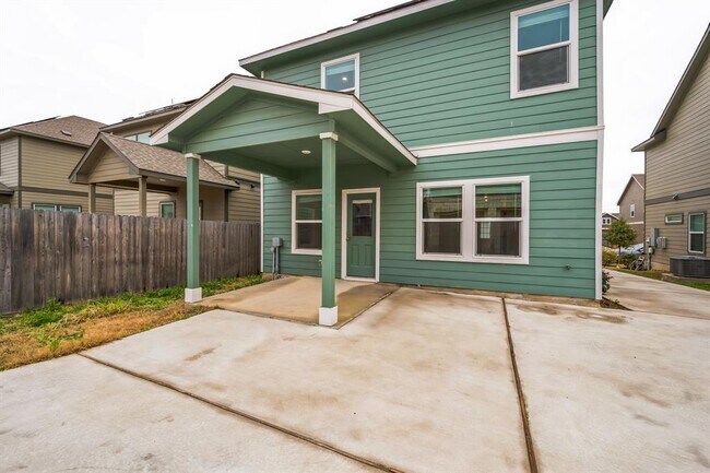 Building Photo - 1433 Weatherford Ln
