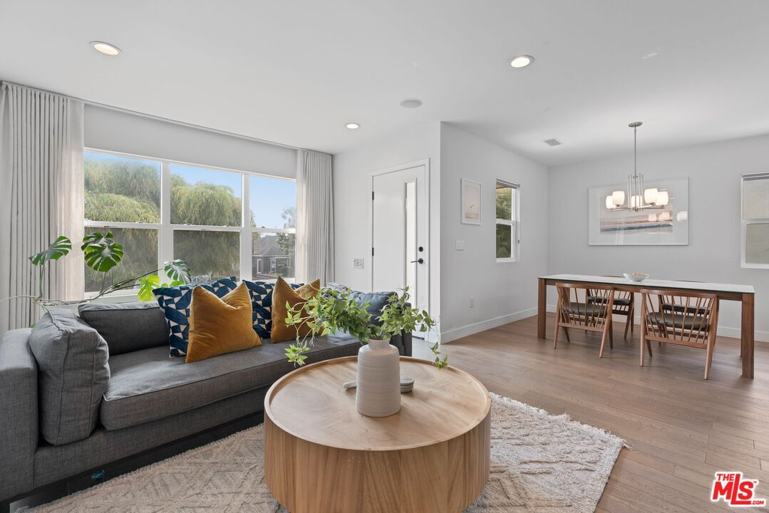 Foto principal - 8107 Yorktown Ave