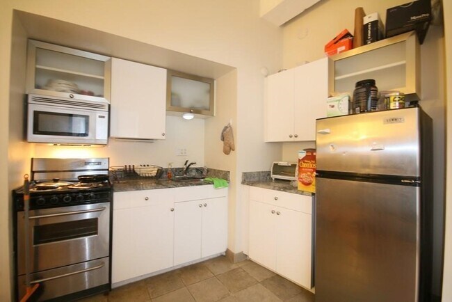 Building Photo - 12 Stoneholm St