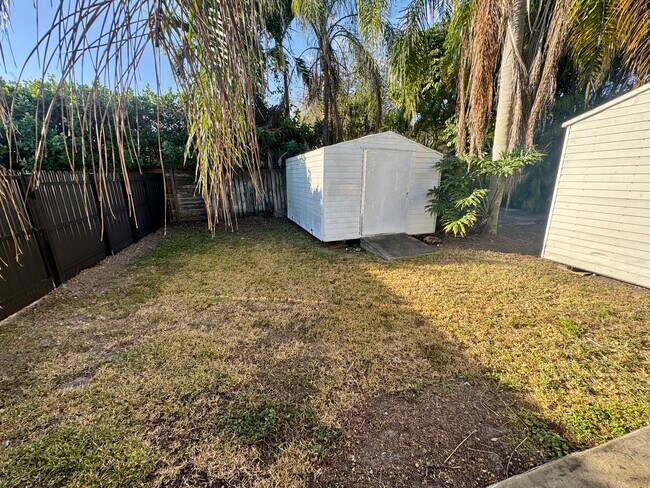Building Photo - 15130 SW 164th Ave