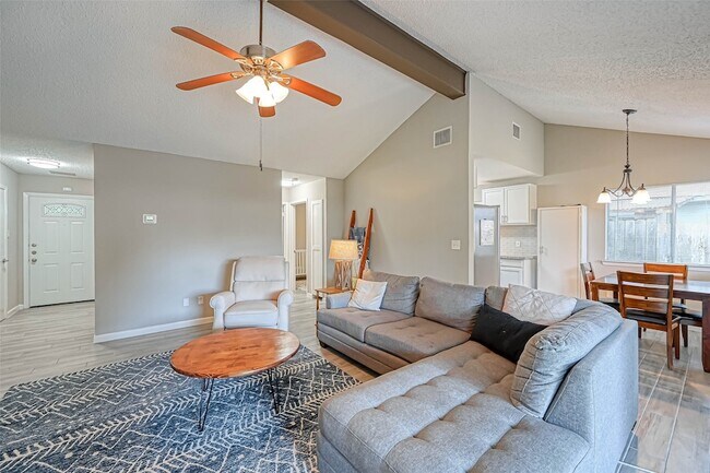 Building Photo - 22622 John Rolfe Ln