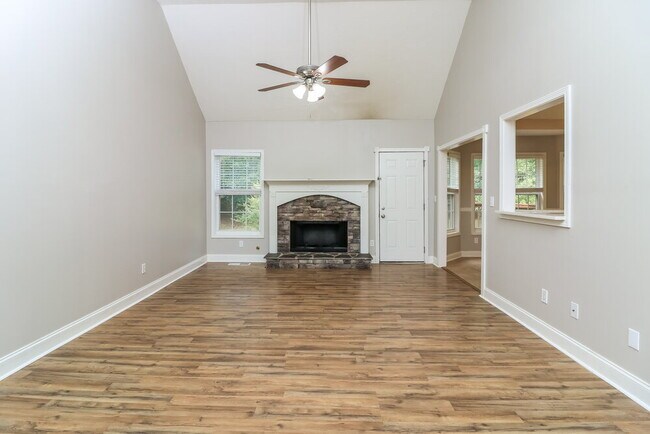 Building Photo - 613 Windy Mill Crossing