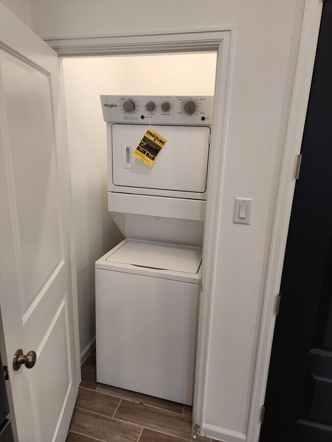 In-suite laundry - 11202 Alpenhorn Pl
