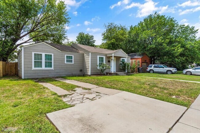 Foto del edificio - 3 br, 2 bath House - 3821 Winfield Avenue