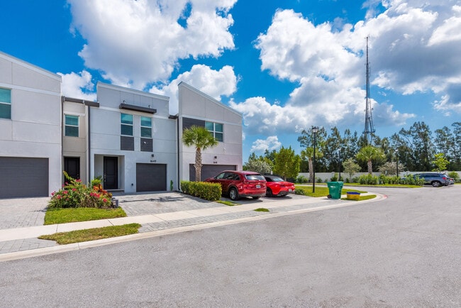 Building Photo - 1645 Lindley St
