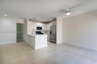 Building Photo - 11531 SW 109th Rd