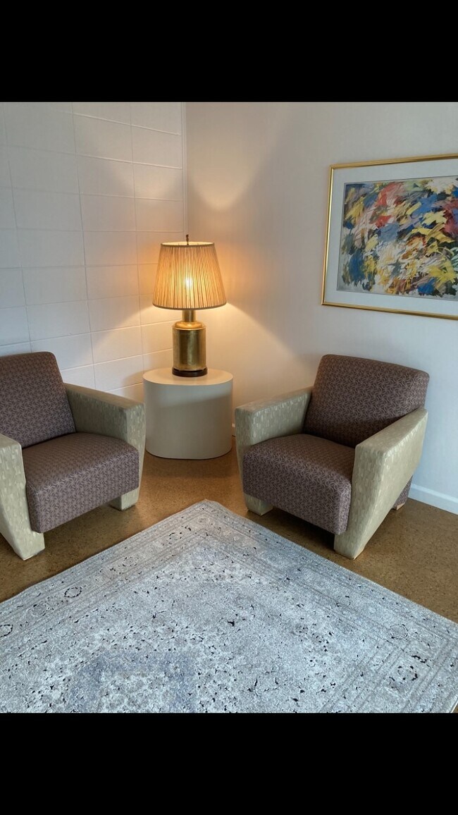 Foto del edificio - Carrollton Manor Apartments