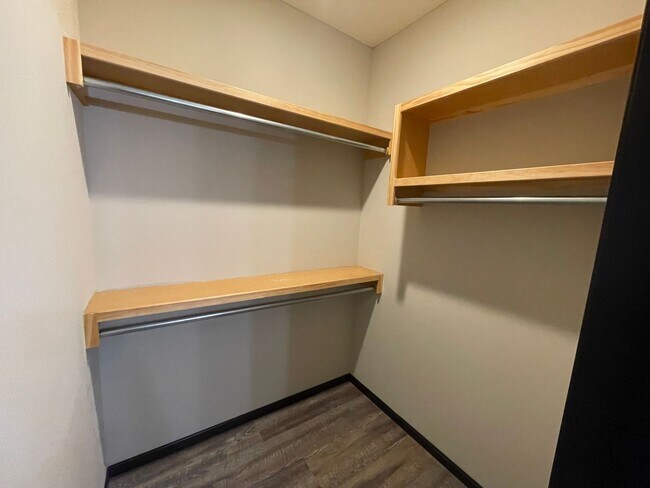 Building Photo - 12817/19 E Timber Lake Ct