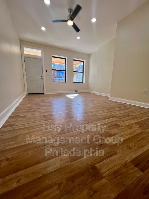 Foto del edificio - 451 W Bringhurst St