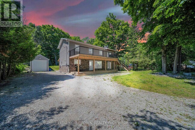 Photo du bâtiment - 339672 Presqu'ile Rd