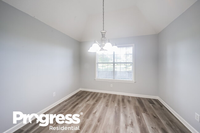 Building Photo - 7849 Meadow Ridge Ln