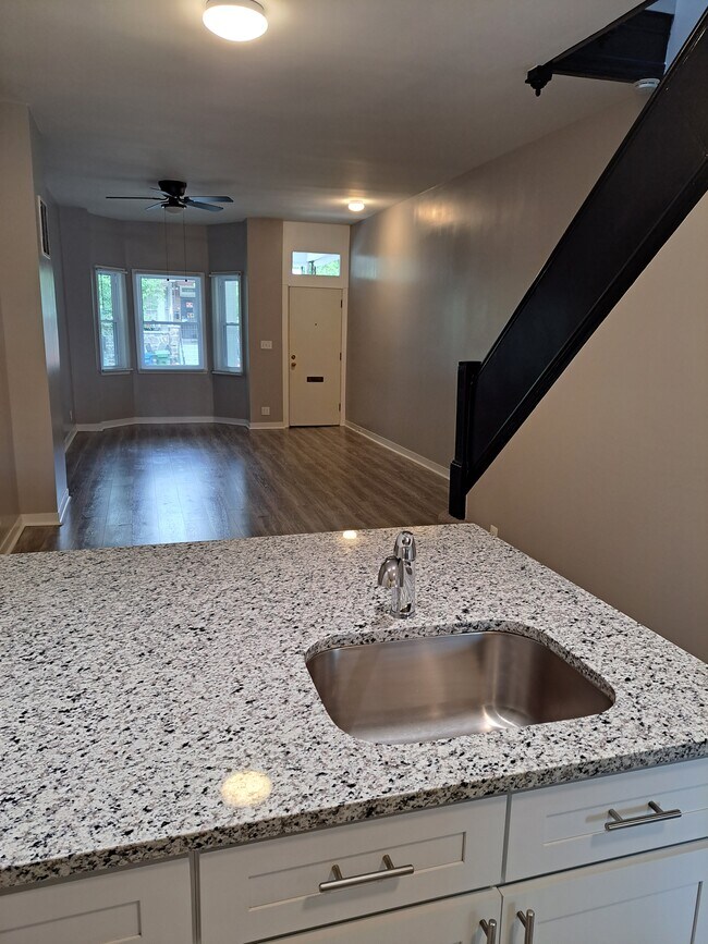 Foto del edificio - 2929 Mosher St