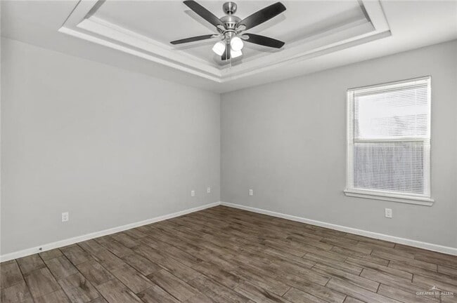 Building Photo - 3408 Sahara Dr