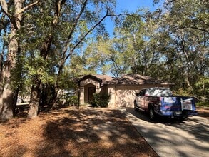 Building Photo - 10045 SW 188th Cir