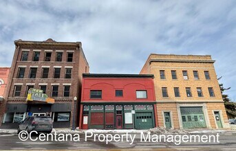 Building Photo - 115 E Broadway St