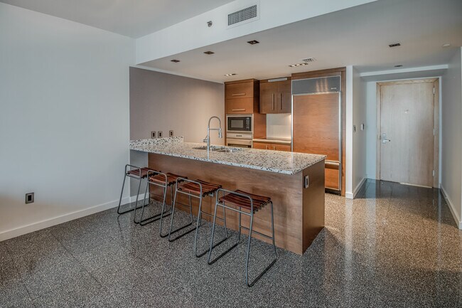 Foto del edificio - 475 Brickell Ave