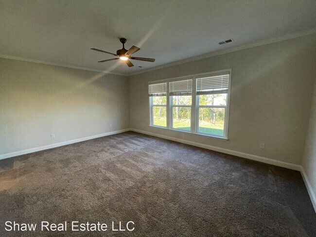 Building Photo - 3 br, 3 bath House - 368 Benton Road