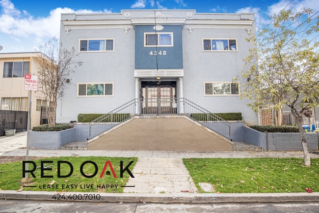 Foto del edificio - 4348 Lockwood Ave