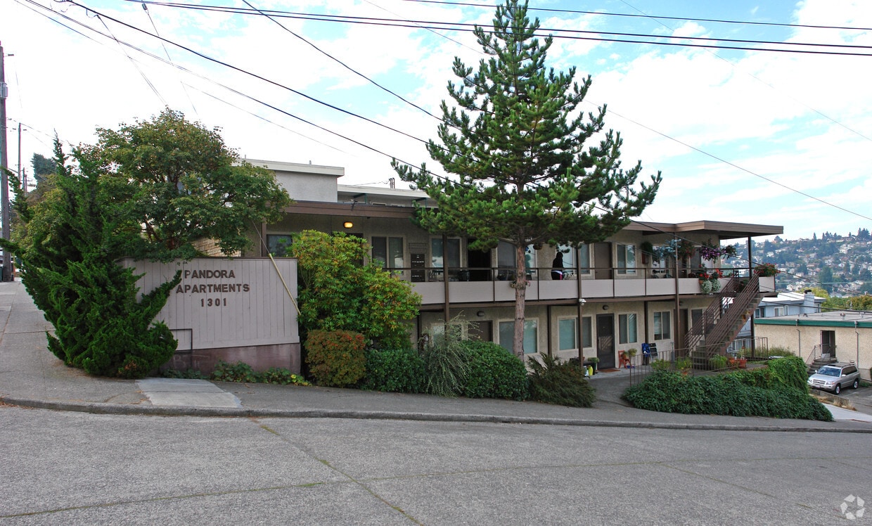 Primary Photo - Pandora Apartments