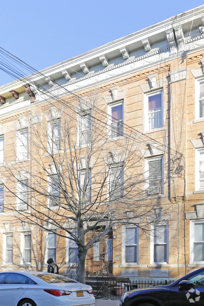 Building Photo - 59-09 Catalpa Ave