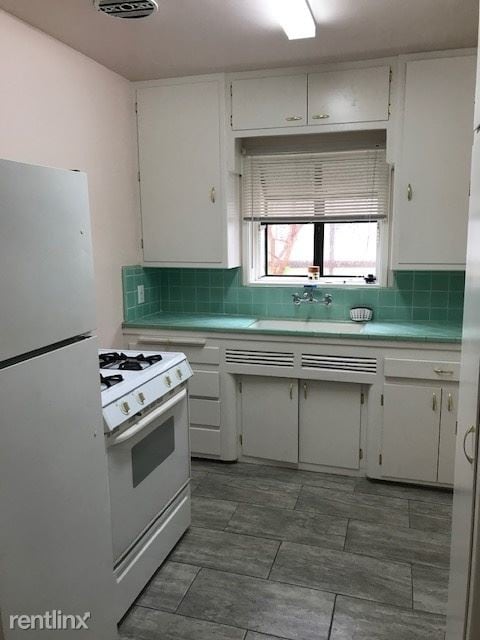 Foto del edificio - 1 br, 1 bath Apartment - 1735 E Hill St