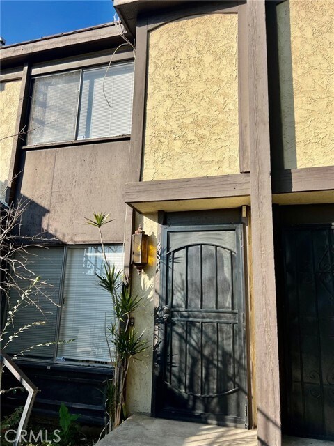 Foto del edificio - 1381 3rd St