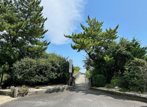 Foto del edificio - 4901 Harbor Beach Blvd