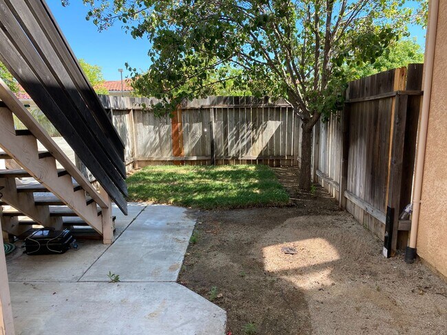 Foto del edificio - West Davis 5 bedroom and 2.5 bathroom home